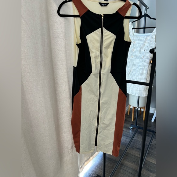 Color block dress - Picture 2 of 3